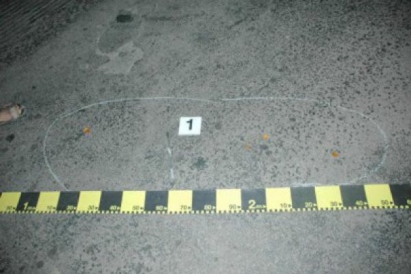 Accident rutier provocat de un şofer care a întors pe linia continuă